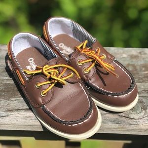Boys OshKosh B’gosh dress shoes-Size 8
